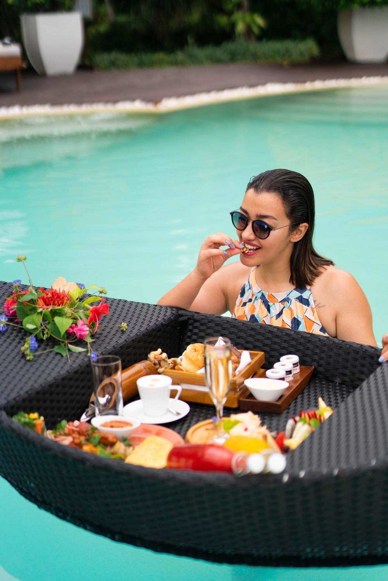 Adaaran Prestige Water Villas Meedhoo  Exteriör bild