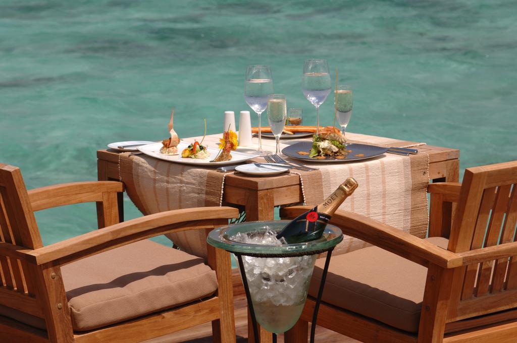 Adaaran Prestige Water Villas Meedhoo  Exteriör bild