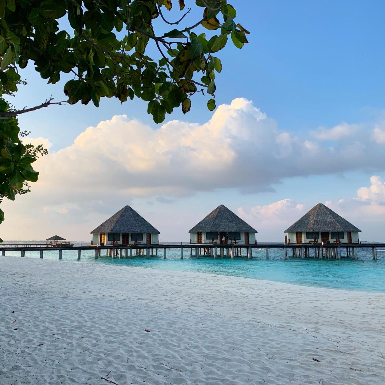 Adaaran Prestige Water Villas Meedhoo  Exteriör bild